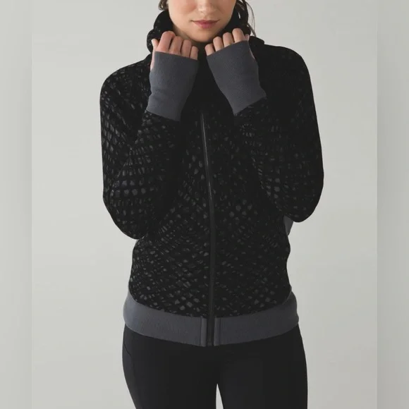Lululemon Scuba Hoodie III - Picture 8 of 12